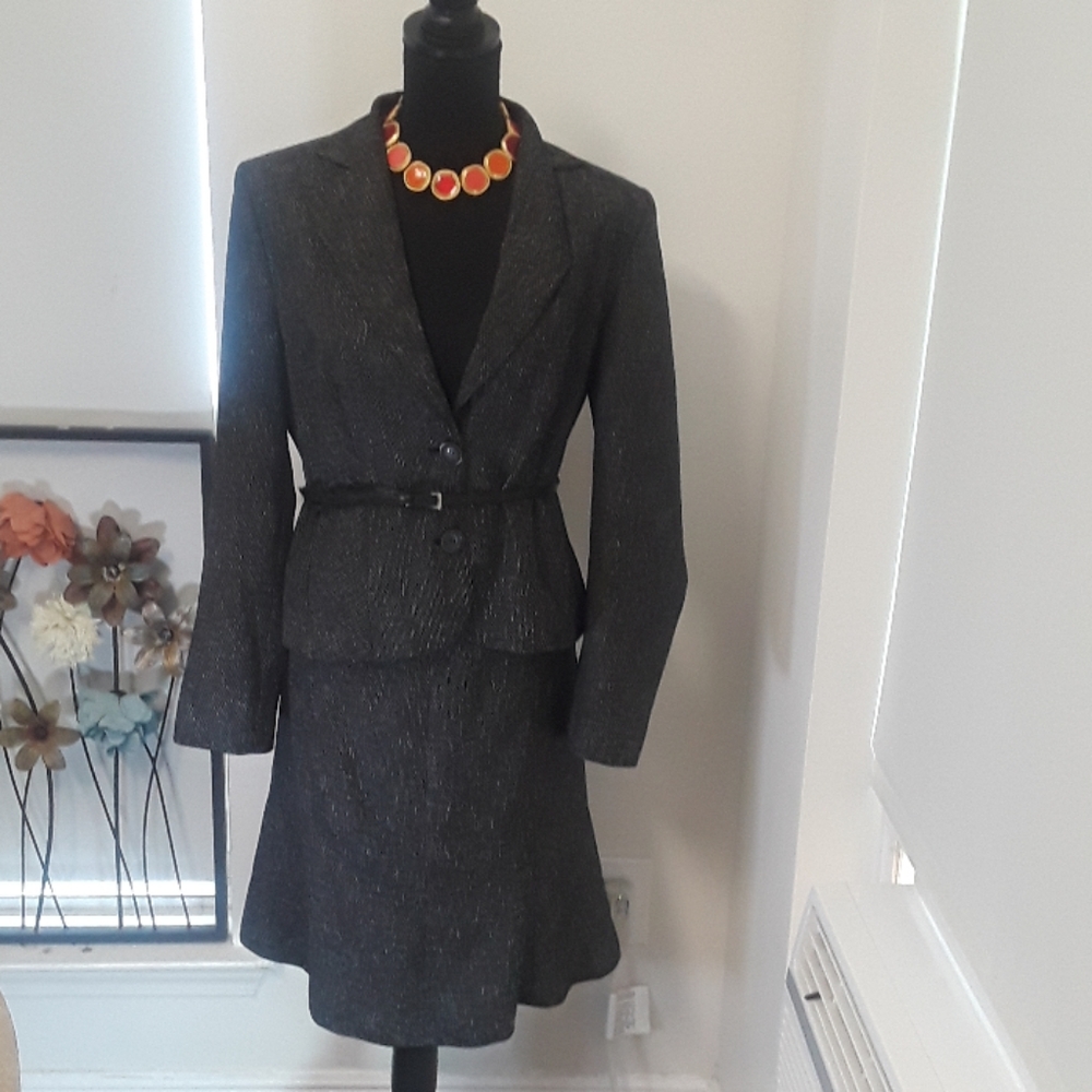 S. Oliver Black/White Skirt Suit - Medium(Size 38) - Picture 2 of 5